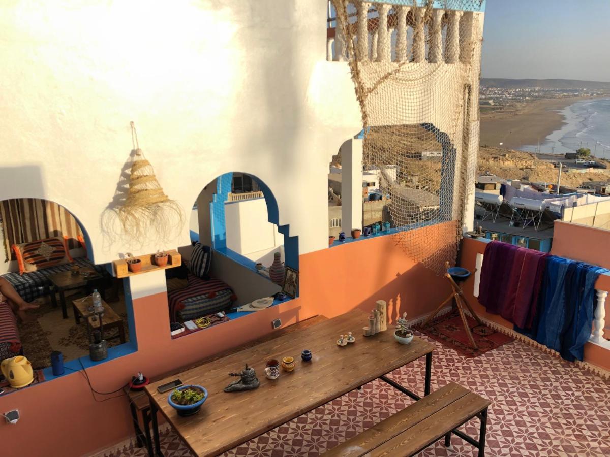 Binic Surf House Bed and Breakfast Taghazout Esterno foto