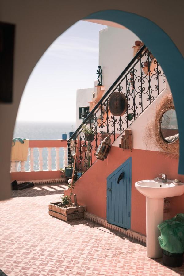 Binic Surf House Bed and Breakfast Taghazout Esterno foto